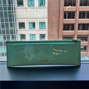 Burberry mint clutch